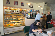 РЕШЕНИЕ: Барная зона столовой РЕСО-Гарантия