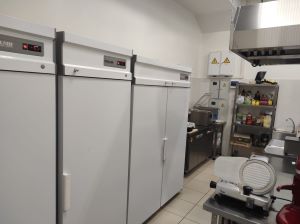 Ресторан «Волк и кролик»