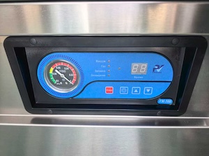 АППАРАТ УПАКОВОЧНЫЙ ВАКУУМНЫЙ PACKVAC VM-500 НАПОЛЬНЫЙ ДВУХКАМЕРНЫЙ, 4 ПЛАНКИ, С ОБРЕЗКОЙ